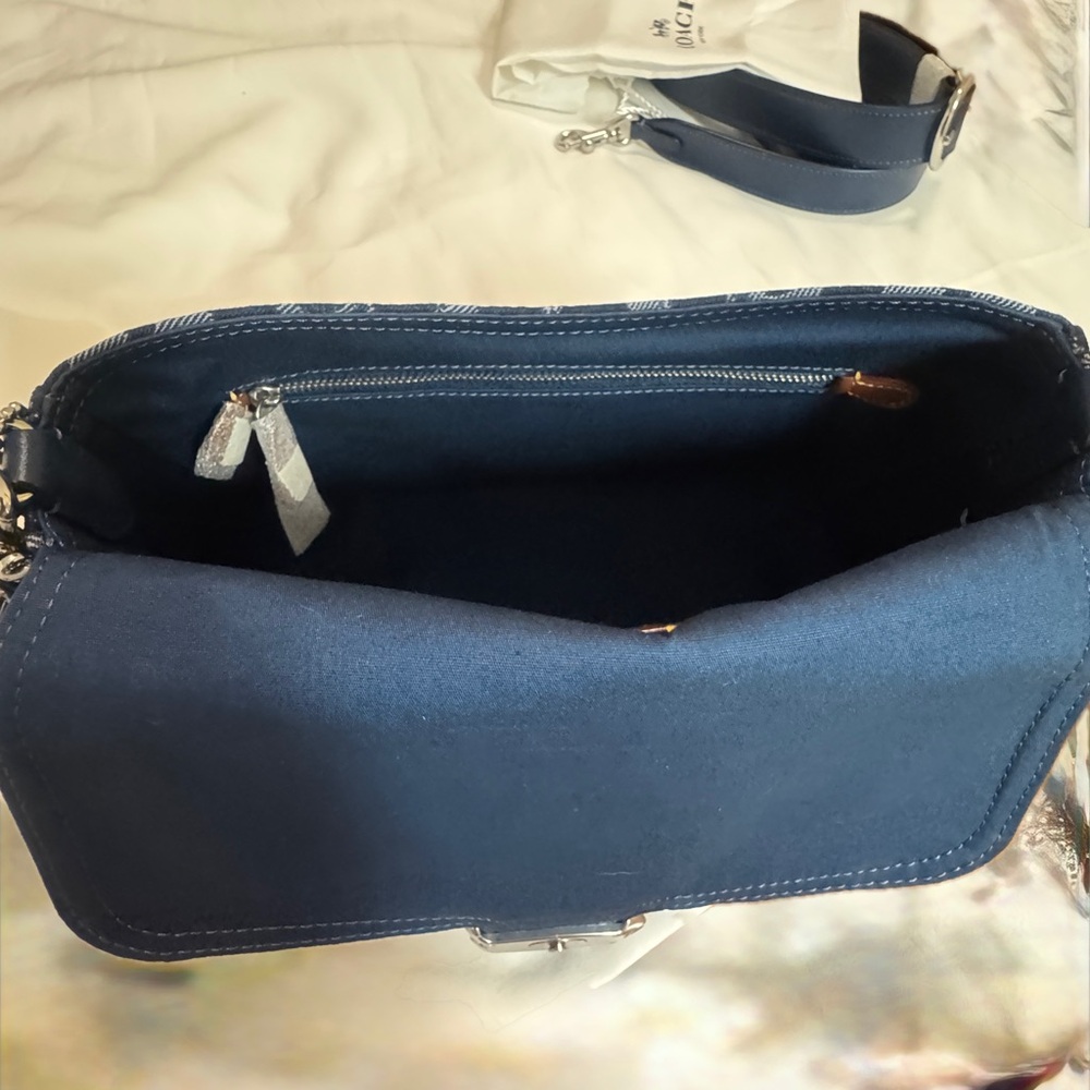 COACH
Soft Tabby Shoulder Bag In Signature Denim
with Silver Accent - Picture 6 of 15